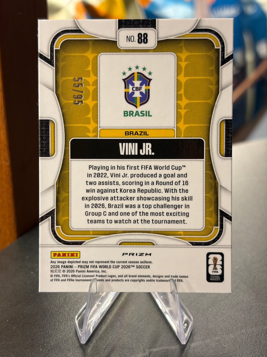 Vinícius Júnior — Panini Prizm FIFA World Cup 2026 (No. 88), paralela Purple Wave 55/95