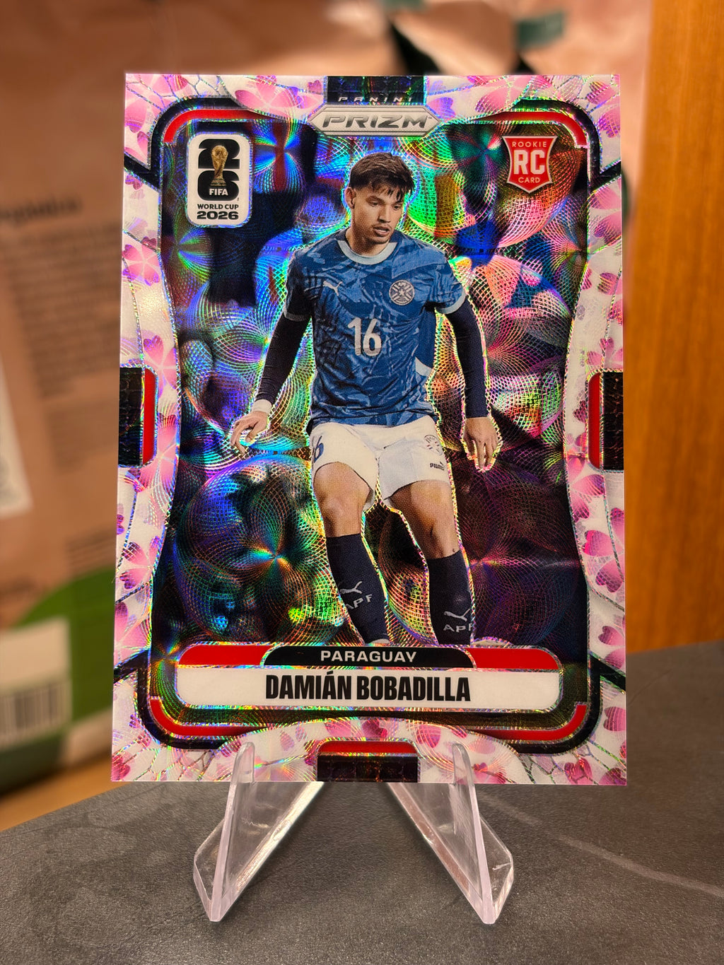Damián Bobadilla — Panini Prizm FIFA World Cup 2026 (No. 349), paralela Cherry Blossom 04/20