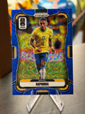 Raphinha — Panini Prizm FIFA World Cup 2026 (No. 85), paralela Choice Blue 16/38
