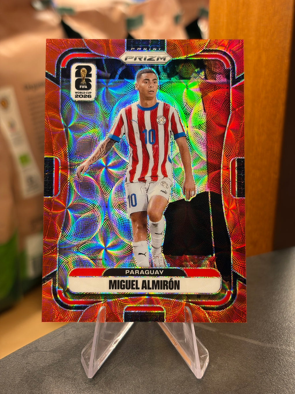 Miguel Almirón — Panini Prizm FIFA World Cup 2026 (No. 345), paralela Choice Red 51/85