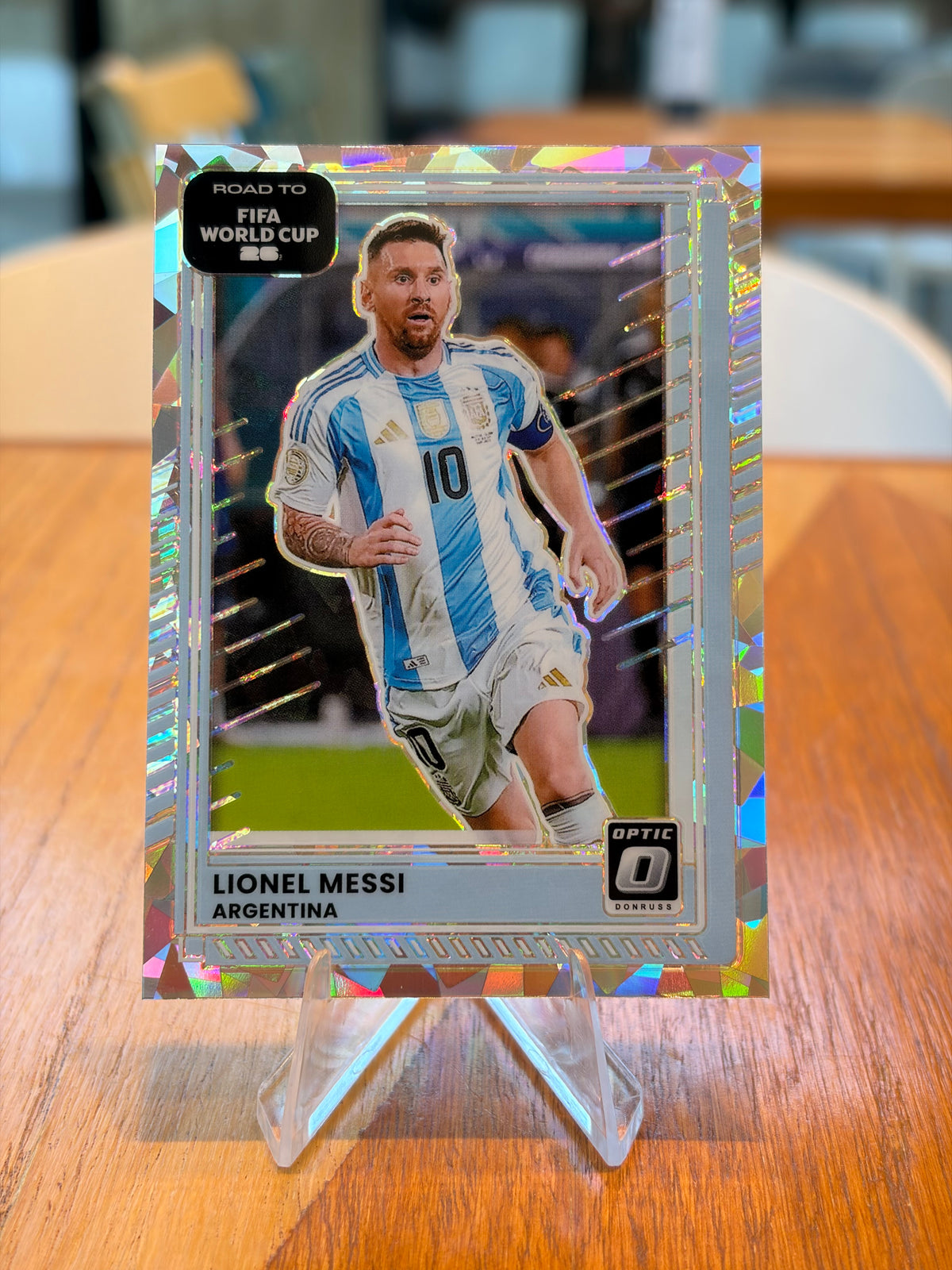 Lionel Messi — Panini Donruss Optic Road to FIFA World Cup 2026 (No. 154), paralela cracked ice
