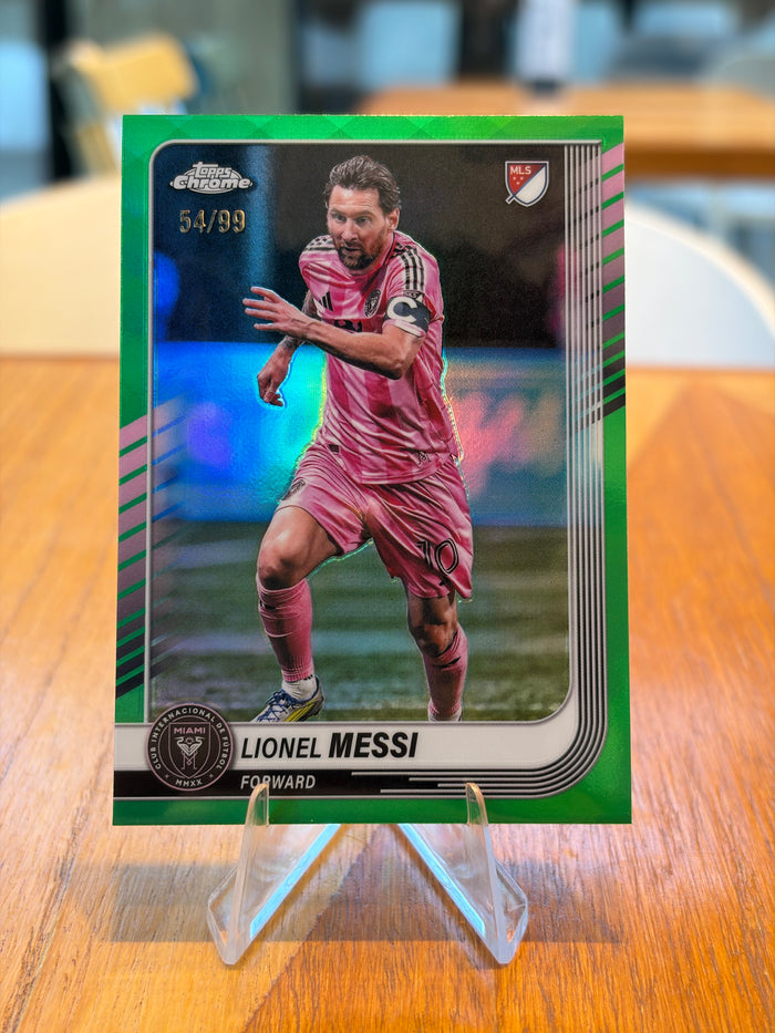 Lionel Messi — Topps Chrome MLS 2025 (No. 10), paralela verde 54/99, Inter Miami